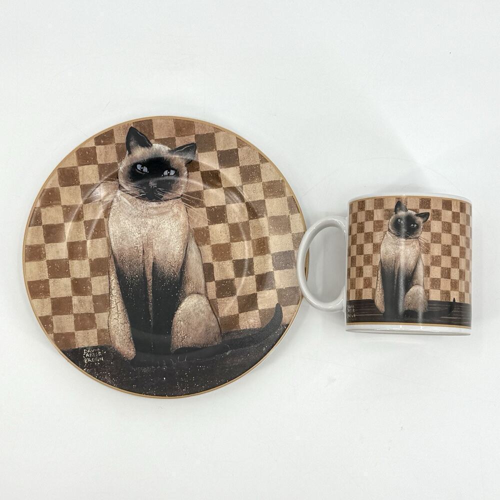 VTG 2004 Country Kitties Set/2 Coffee Mug Dessert Plate Siamese Cat DC Brown Co.